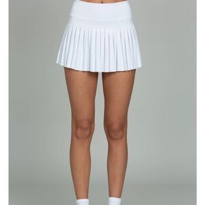 Gold Hinge White Pleated Women's Skirt